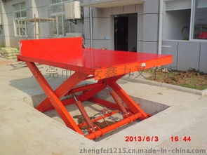 東莞訂做 安裝升降貨梯 2000kg升降貨梯 導軌式貨物提升機 載重1500kg升高3 4 6 米臺面可訂做的升降平臺圖片,東莞訂做 安裝升降貨梯 2000kg升降貨梯 導軌式貨物提升機